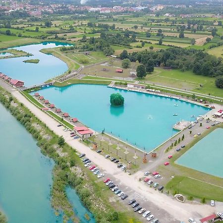 Jezero Jelen Hotell Tesanj Eksteriør bilde