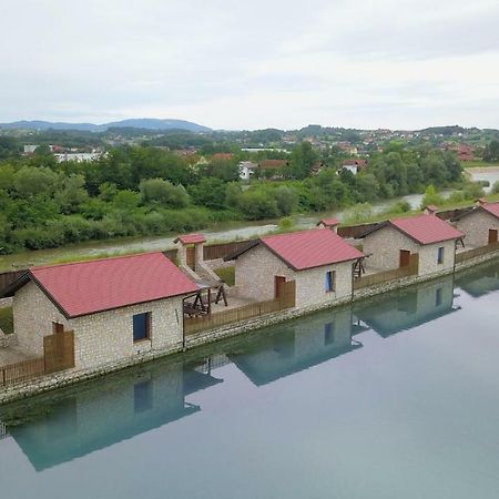 Jezero Jelen Hotell Tesanj Eksteriør bilde