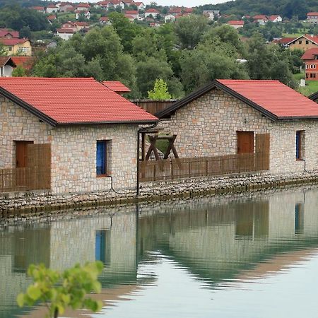 Jezero Jelen Hotell Tesanj Eksteriør bilde